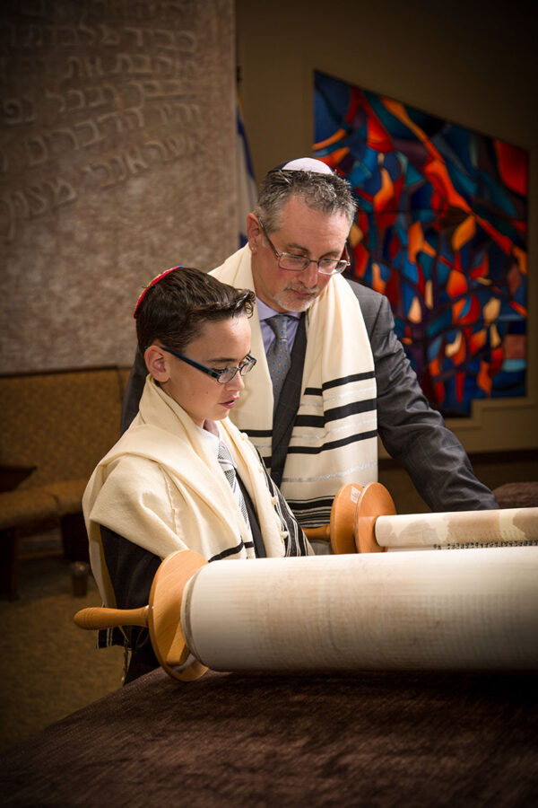 Torah Portrait Temple Etz Chaim
